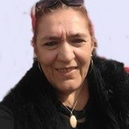 Zóka F Mária maria.zoka.f@gmail.com